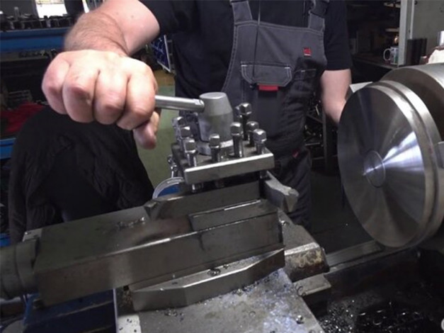 Токарные работы